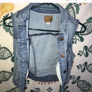 Sleeveless American Eagle Denim Jacket